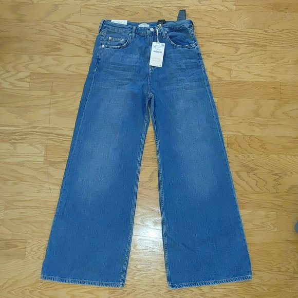 NWT Zara Flare high waisted Malibu Jeans. 6 - Picture 3 of 7